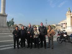 Heroes Square monument